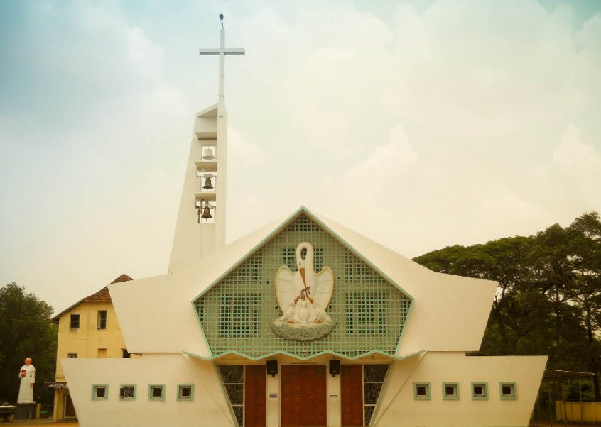 St. Philomena's Forane Church and St. Chavara Shrine Koonammavu, Ernakulam, Kerala - Vushii.com